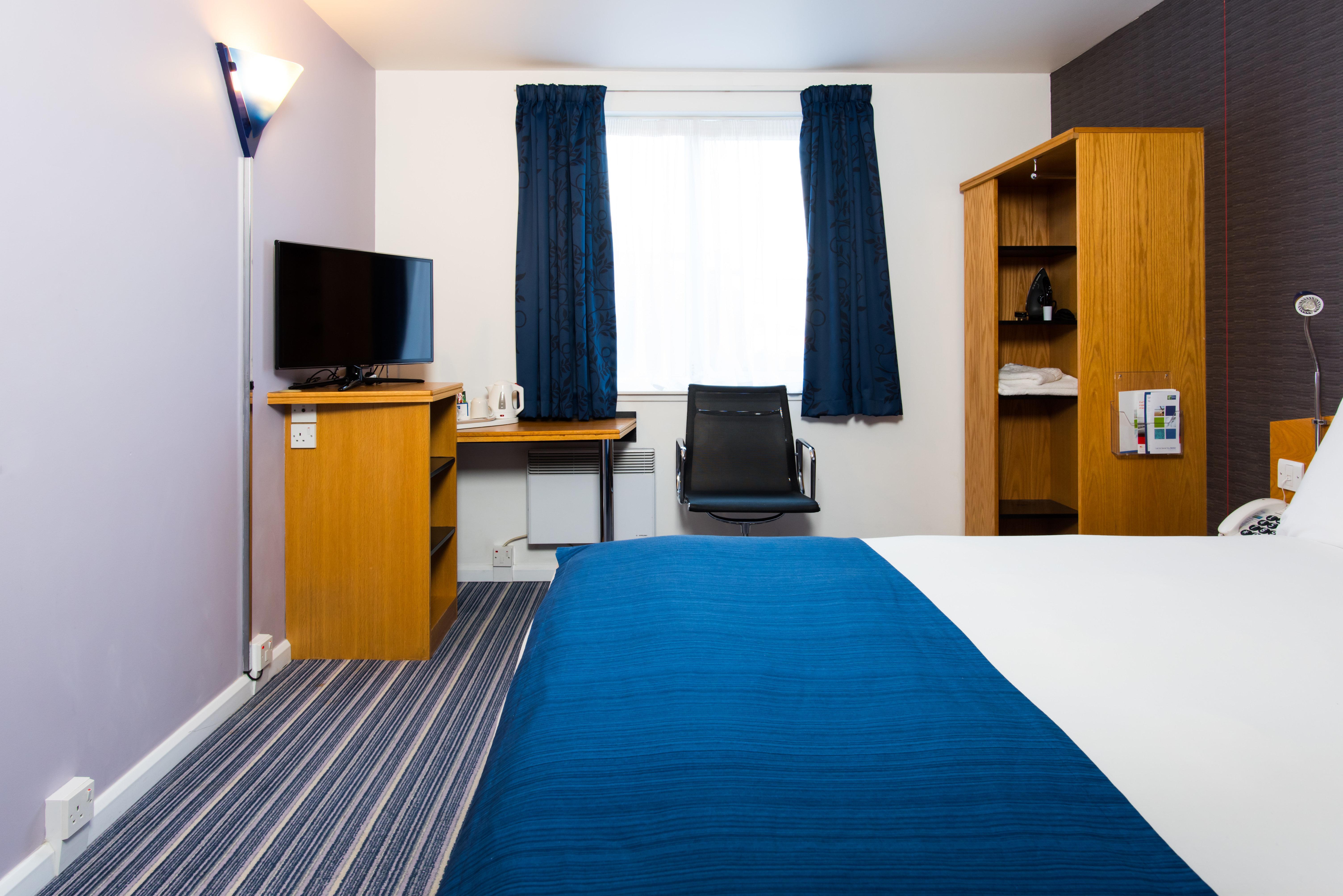 Holiday Inn Express Southampton West By Ihg Totton Exterior foto