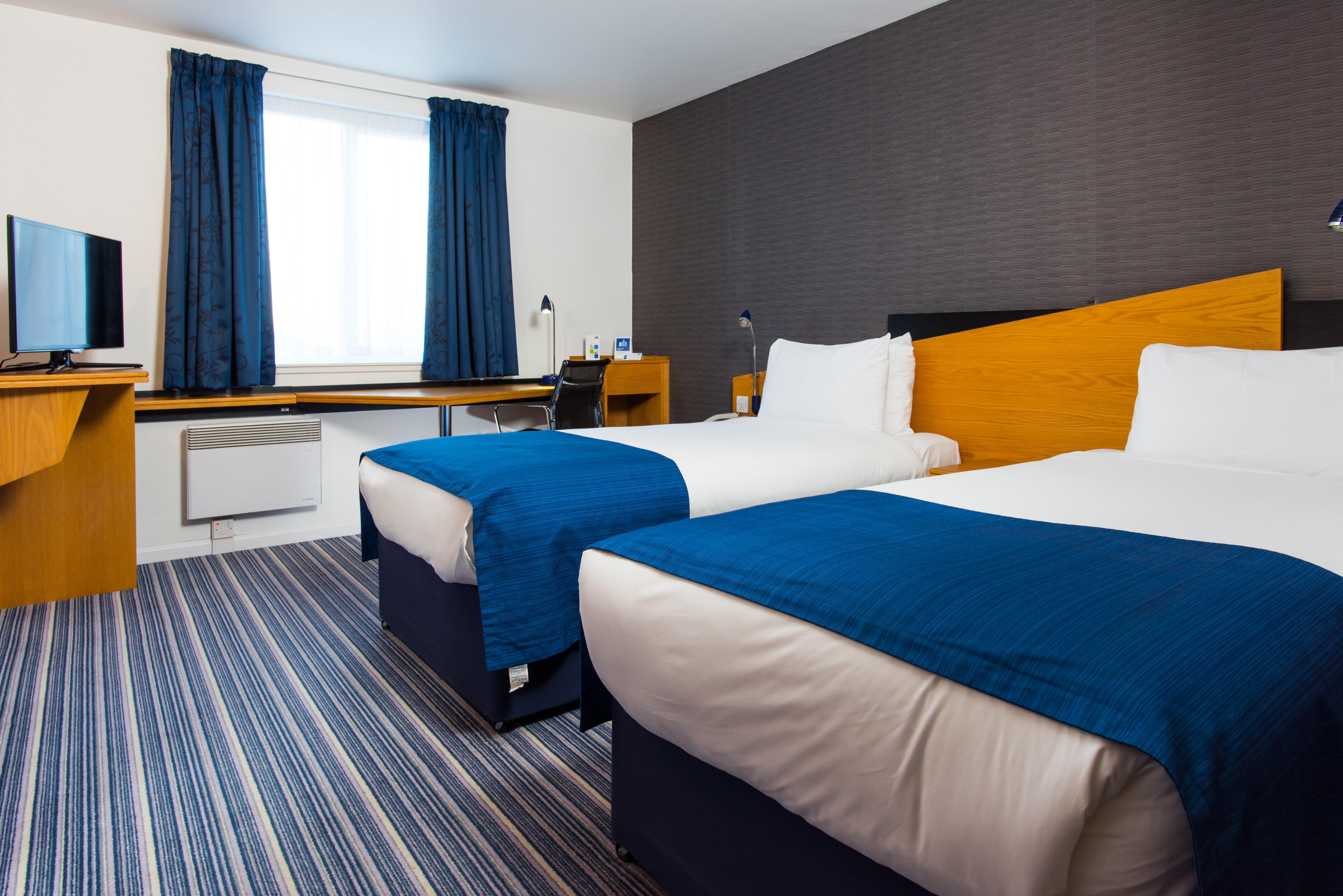 Holiday Inn Express Southampton West By Ihg Totton Exterior foto