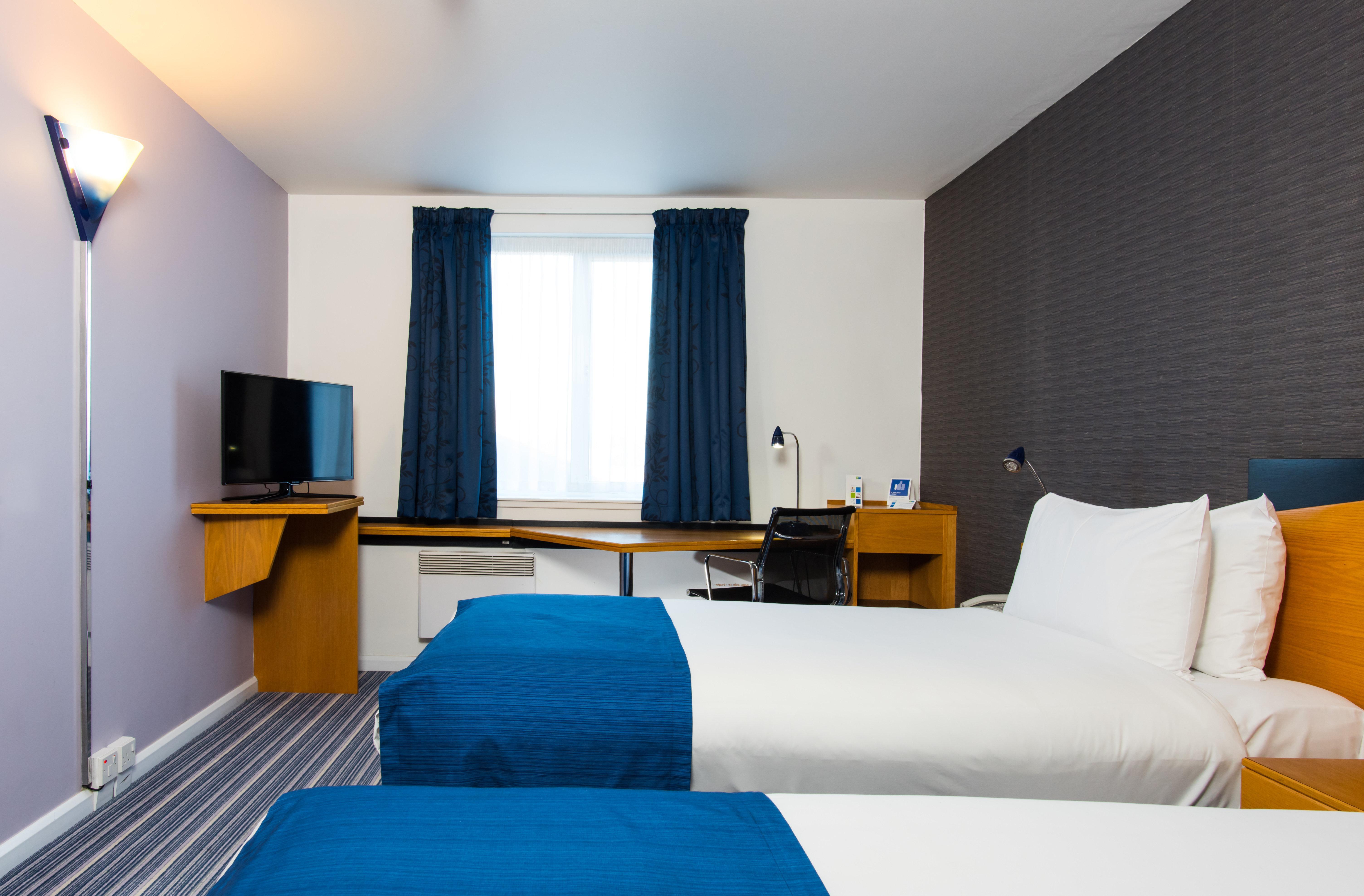 Holiday Inn Express Southampton West By Ihg Totton Exterior foto