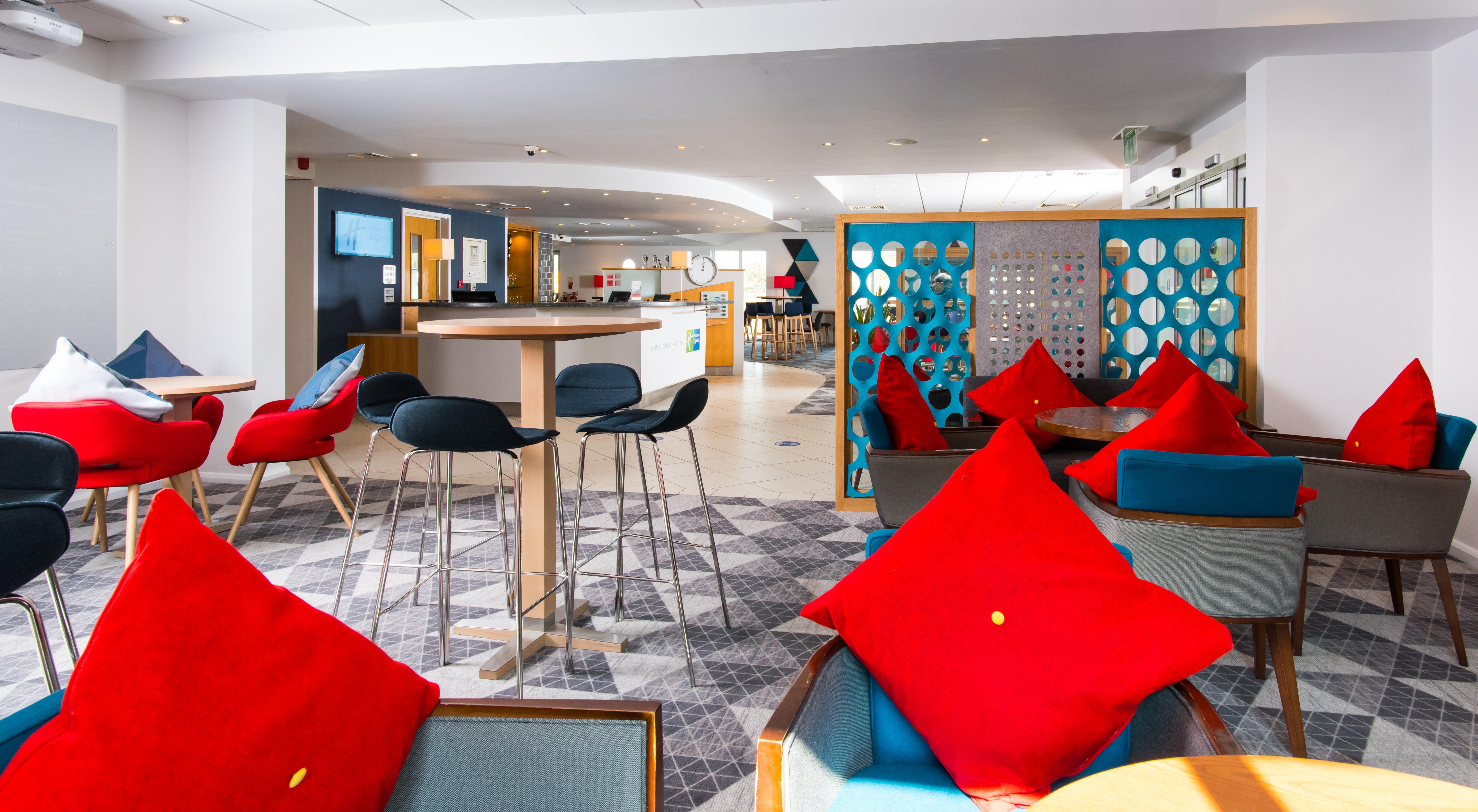 Holiday Inn Express Southampton West By Ihg Totton Exterior foto