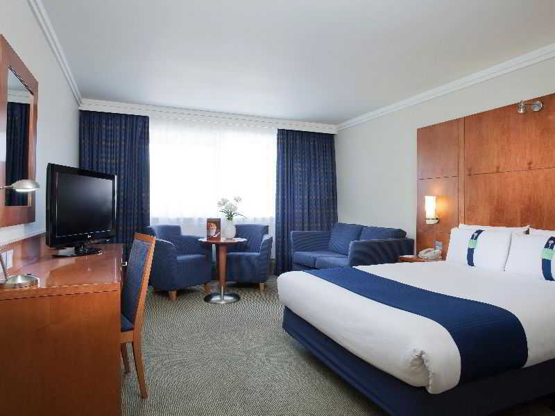 Holiday Inn Express Southampton West By Ihg Totton Exterior foto
